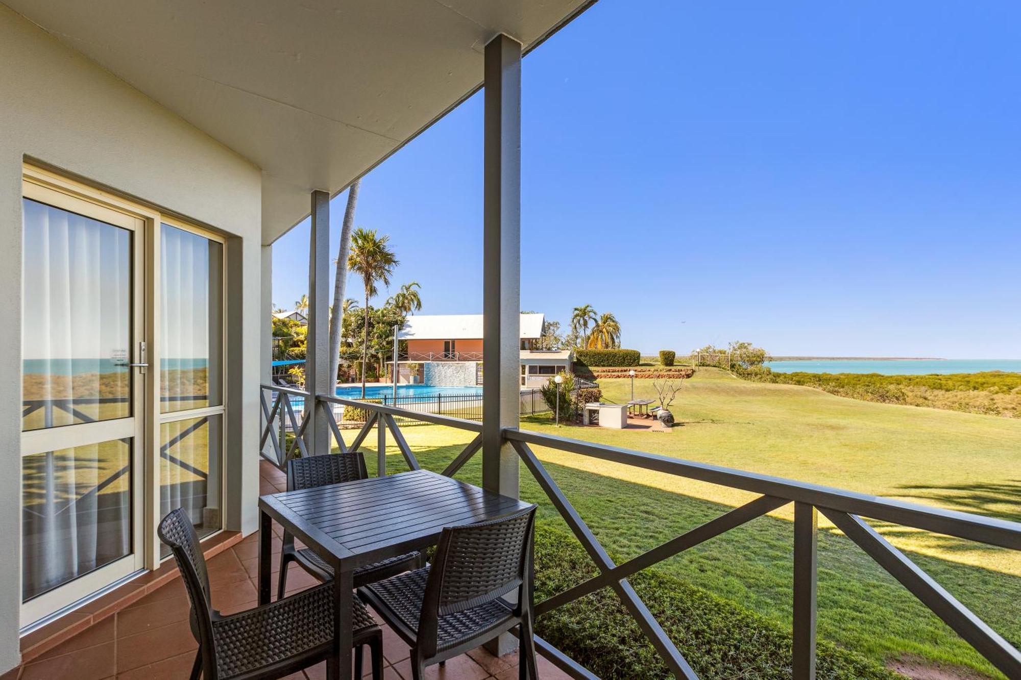 Moonlight Bay Suites Broome Exterior photo